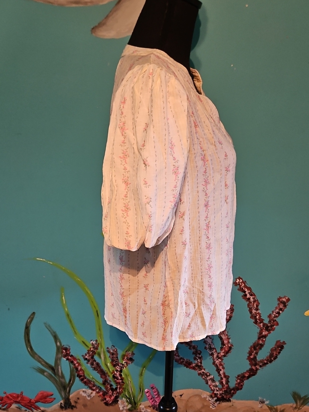 CeCe Pale Pink Floral Split V Puff Sleeve Blouse - Picture 4 of 5